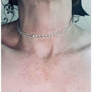 PRETTY CLEAR BEAD CHOKER NECKLACE